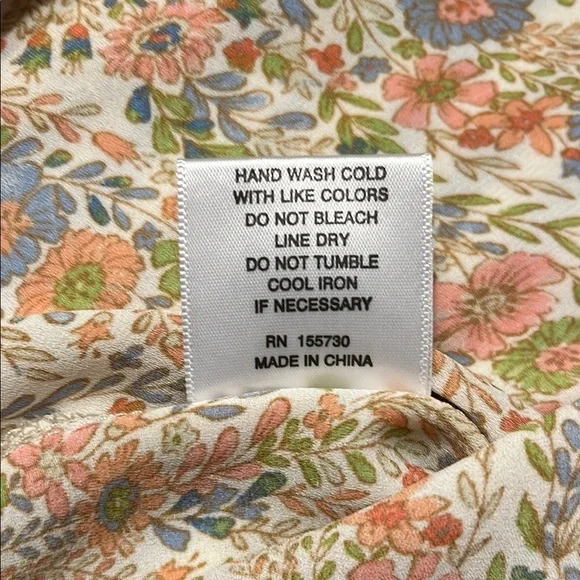 Rose & Olive Floral Patterned Top - Picture 7 of 8